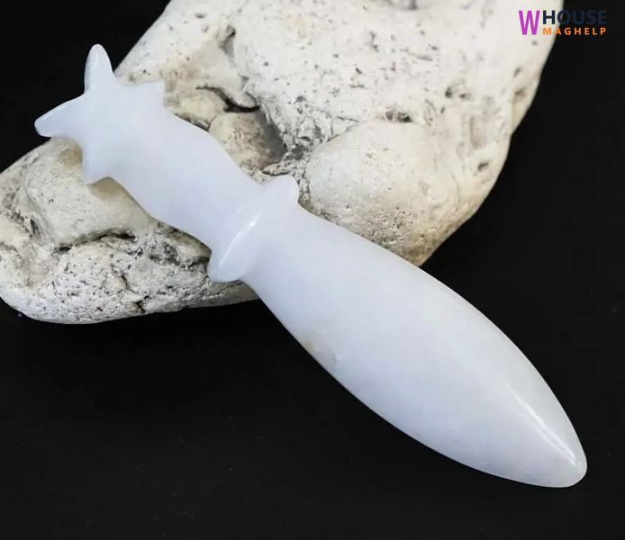 Knife magic rock crystal